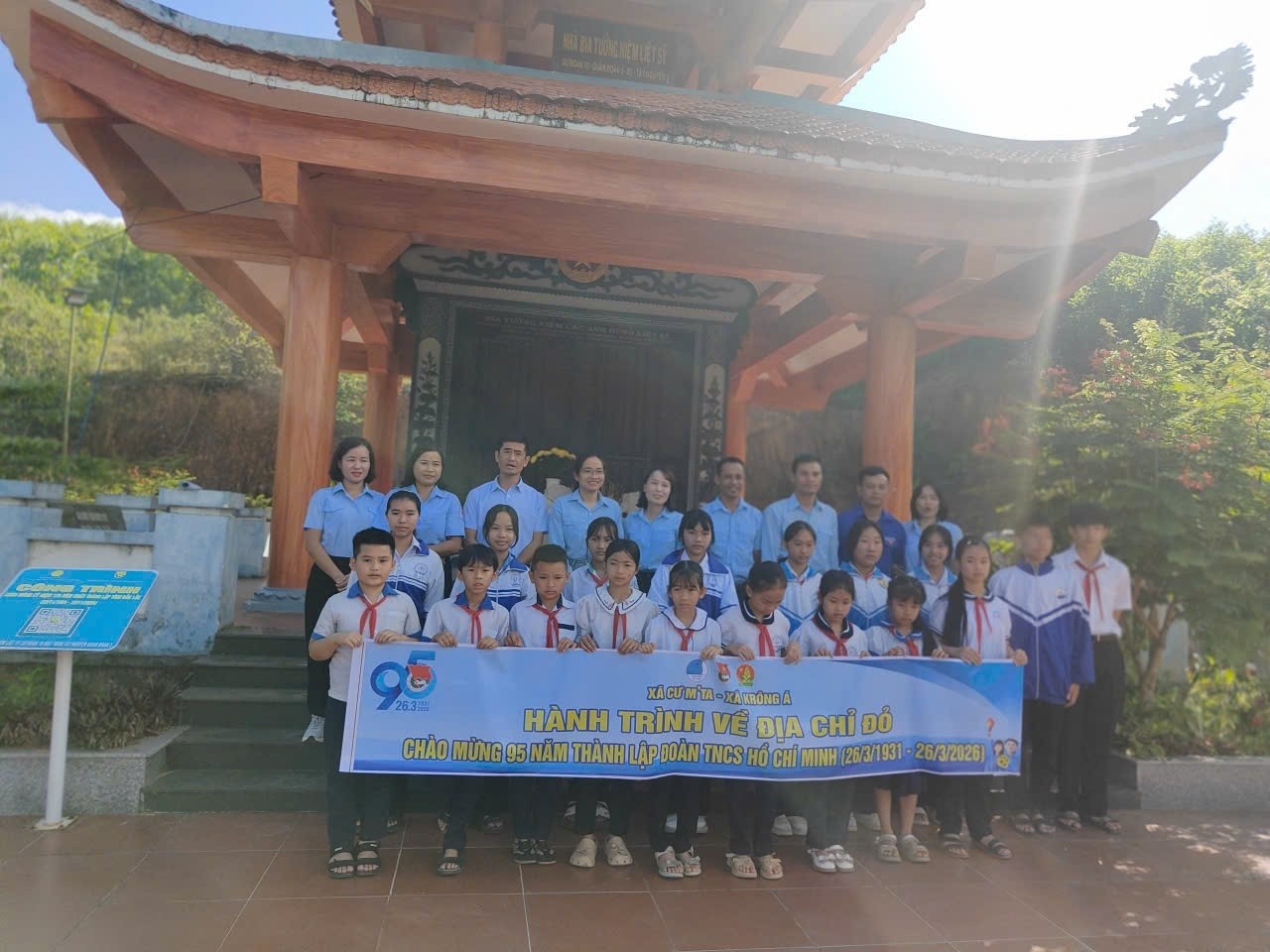 Các Hoạt động Hưởng ứng không khí thi đua sôi nổi của Tháng Thanh niên, chào mừng kỷ niệm ngày thành lập Đoàn TNCS Hồ Chí Minh (26/3)
